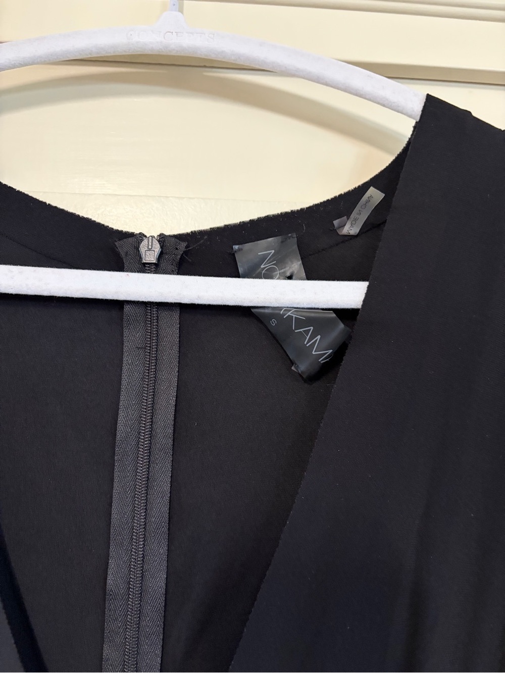 NORMA KAMALI SLEEVELESS V-NECK JUMPSUIT CINCHED WAIST S - Picture 10 of 13